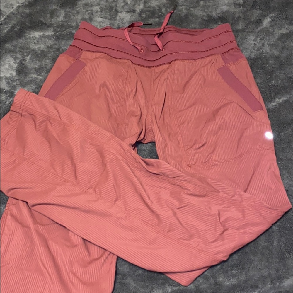 Lululemon pants